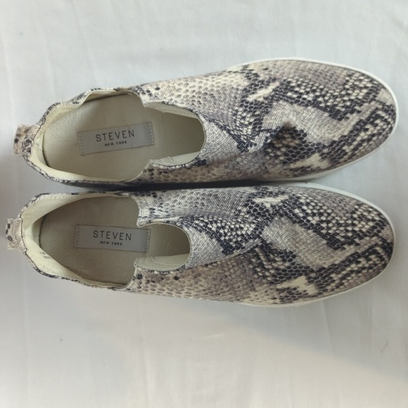 Steven New York Snake Print Canares Sneaker - Picture 3 of 9